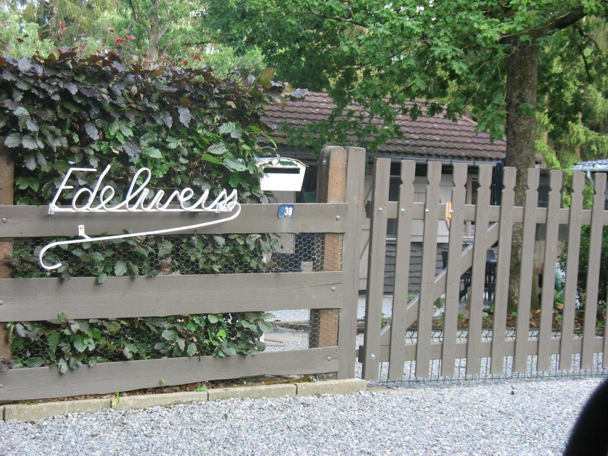 Durbuy Kleine Familiechalet Edelweiss 4 A 5 Pers Ngoại thất bức ảnh